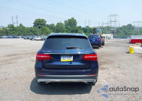 2018 Mercedes-Benz Glc 300 4Matic from USA, damaged, VIN WDC0G4KB3JV101551